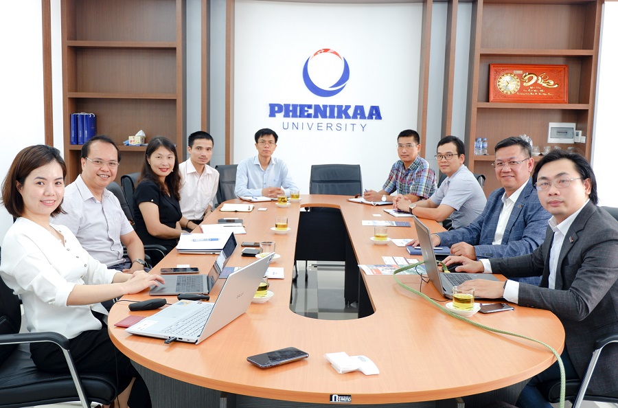 Trường Đại học Phenikaa ''bắt tay'' với doanh nghiệp đào tạo nhân lực 4.0